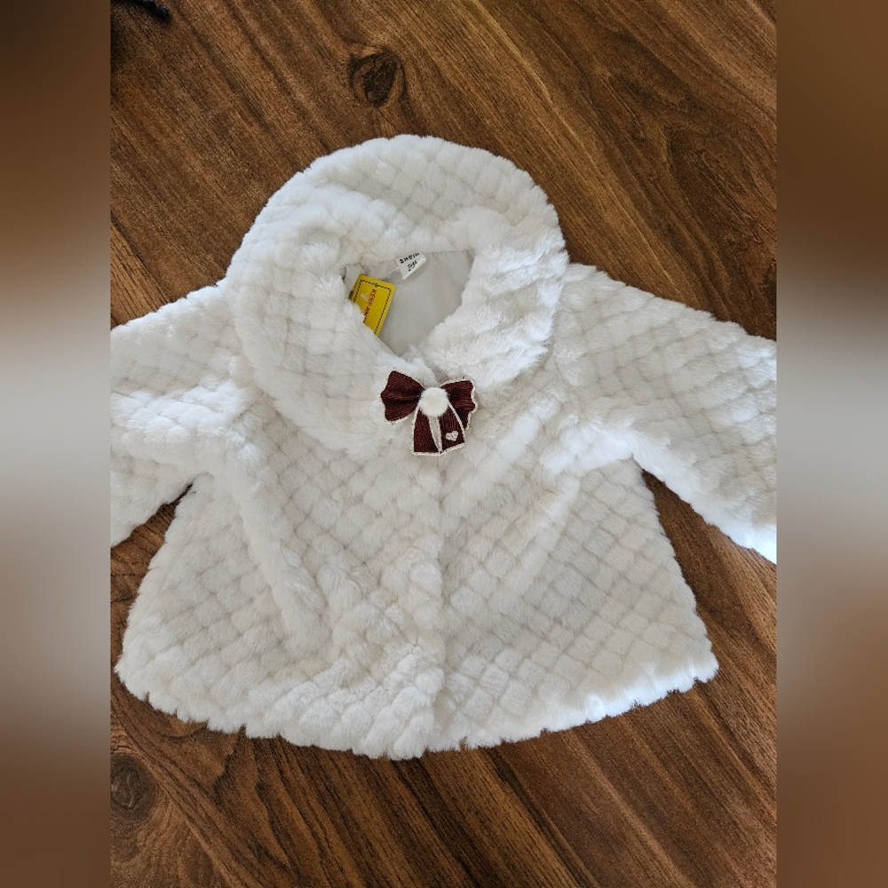 White Faux Fir Jacket Baby girls 6-9m NWT